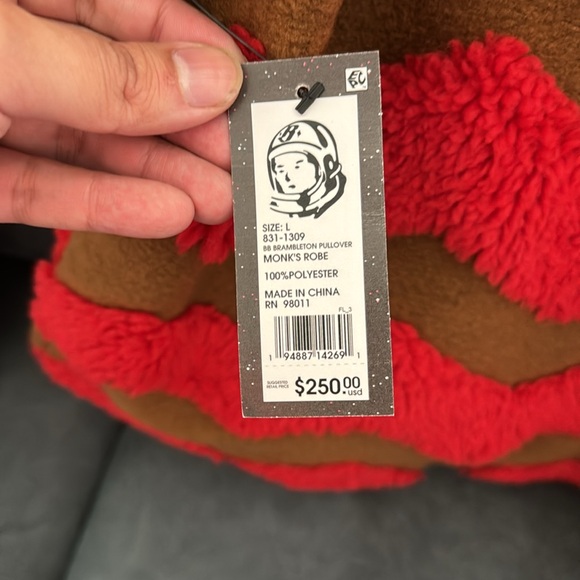 Sweater - Picture 3 of 5